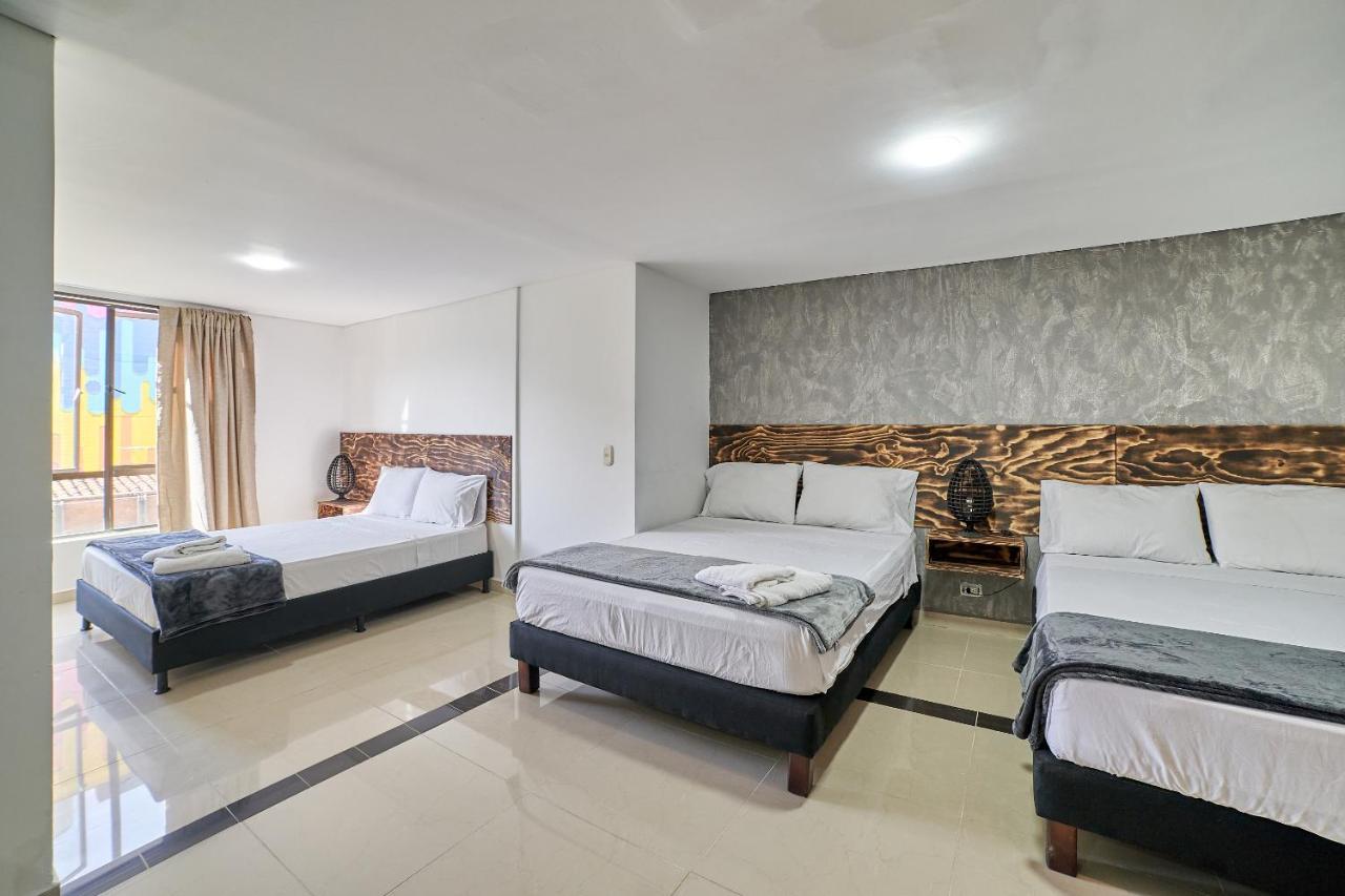 Farum Hotel 메딜린 외부 사진