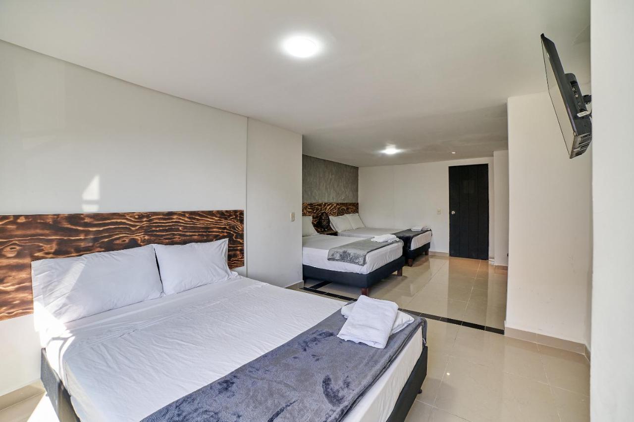 Farum Hotel 메딜린 외부 사진